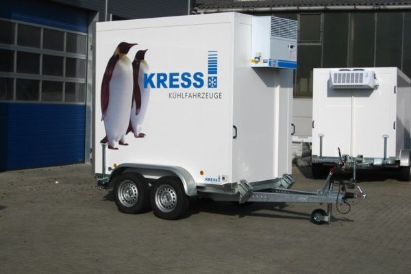 Refrigerated Trailer for Hanging Meat Transport