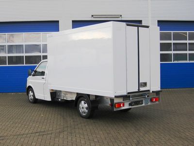 Online grocery refrigerated truck